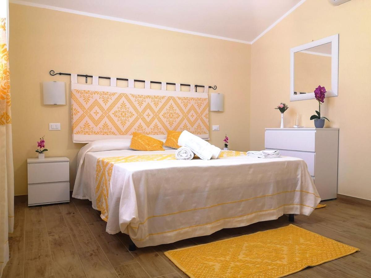 Le Orchidee Hotel Bosa Ngoại thất bức ảnh