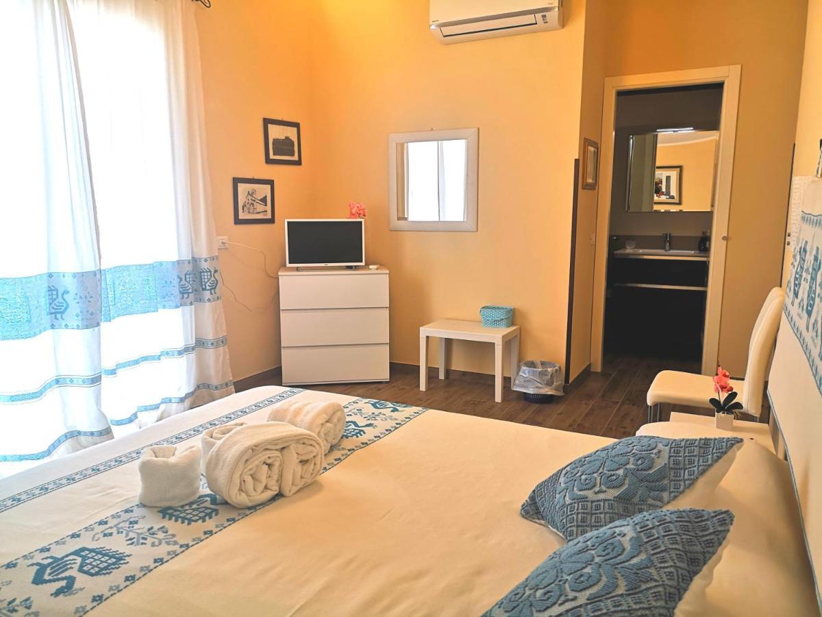 Le Orchidee Hotel Bosa Ngoại thất bức ảnh