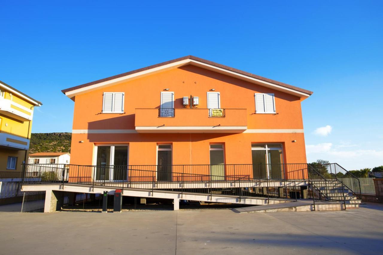 Le Orchidee Hotel Bosa Ngoại thất bức ảnh